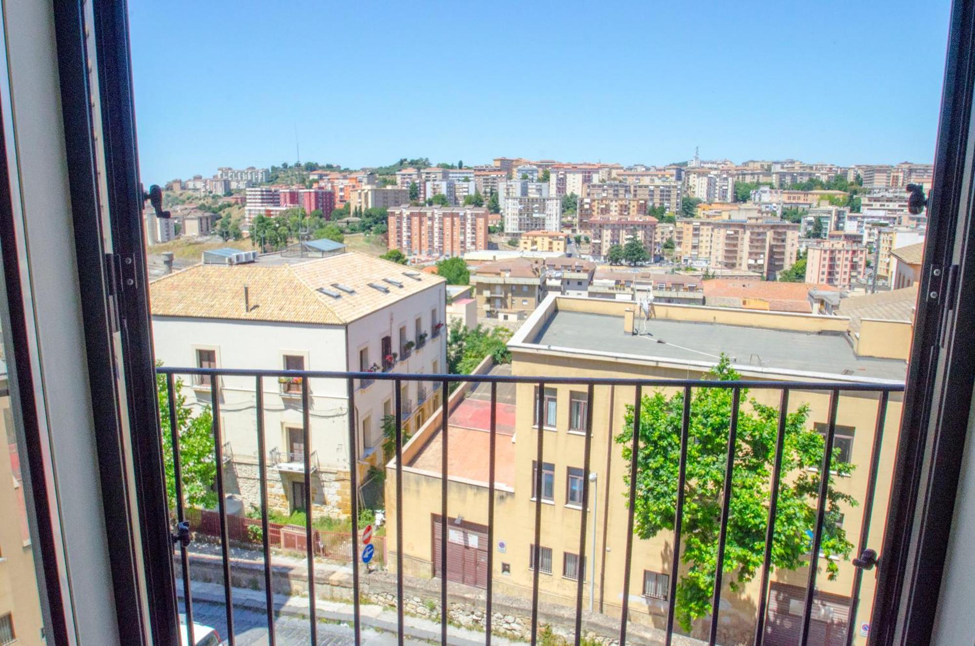 Antico Rione Bed & Breakfast กัลตานิสเซตตา ภายนอก รูปภาพ