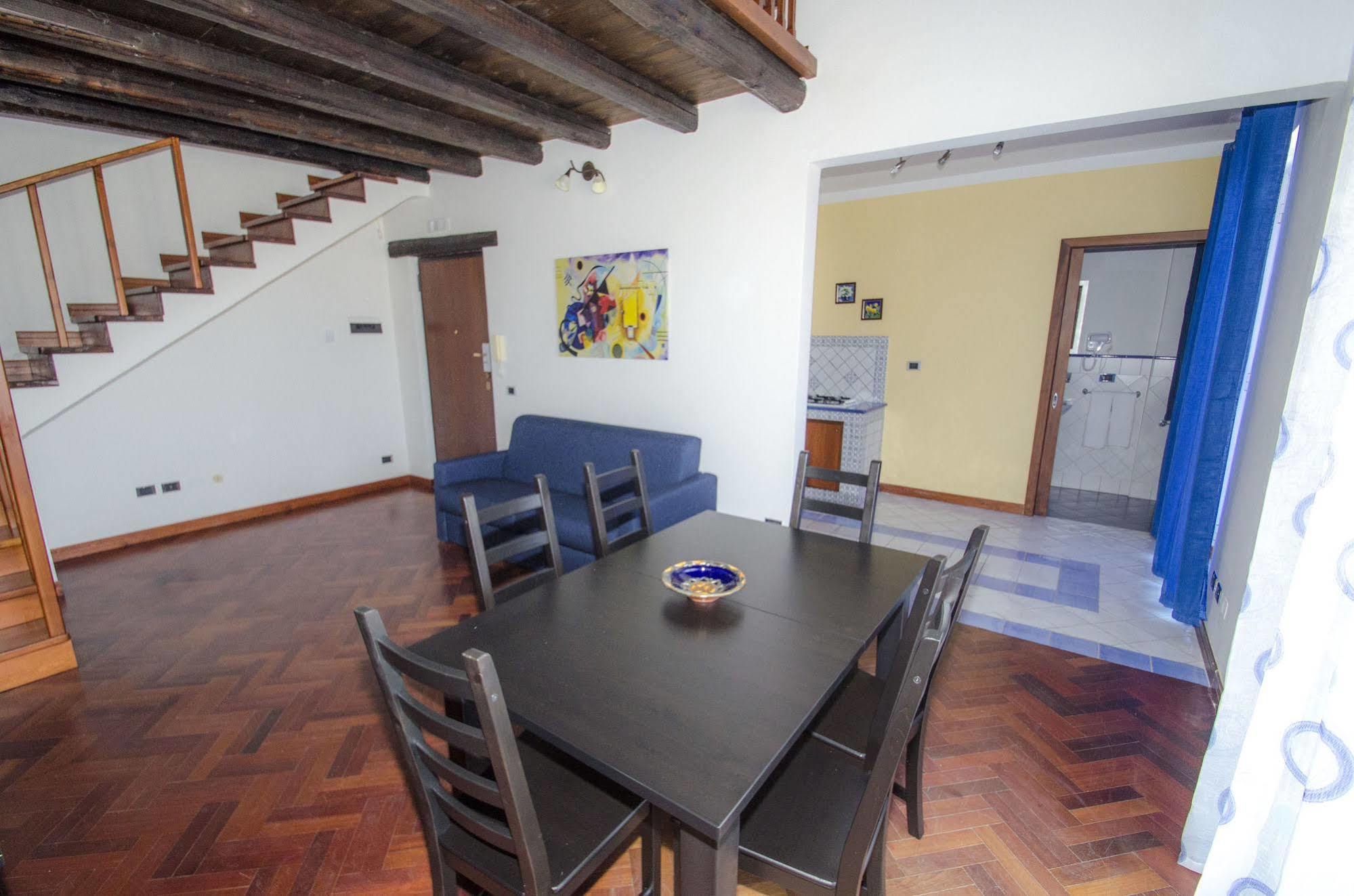 Antico Rione Bed & Breakfast กัลตานิสเซตตา ภายนอก รูปภาพ